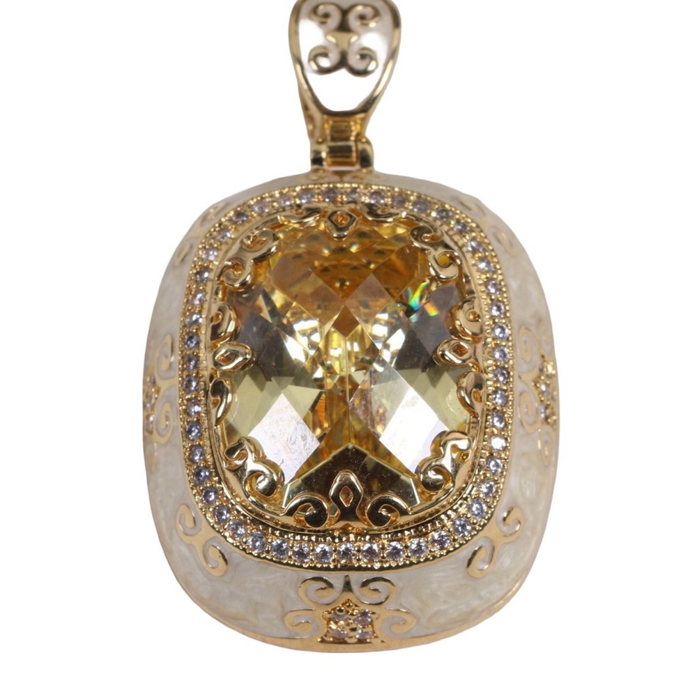 LGA Moroccan Collection 18k Gold Plated Pendant